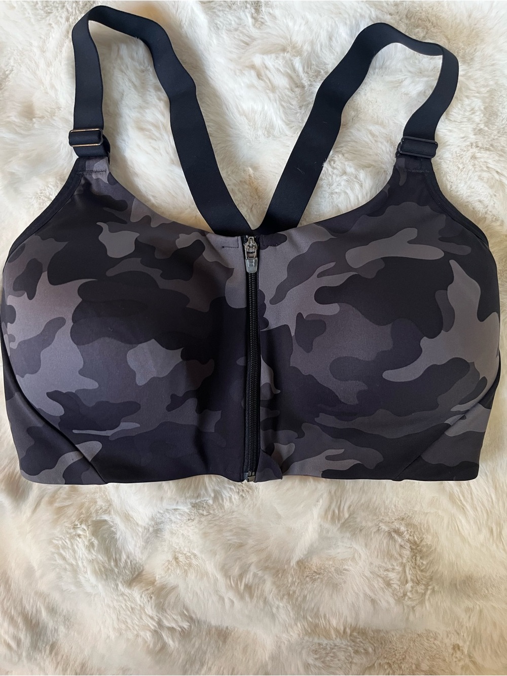 All In Motion Grey Camo Zip Front High Support Sports Bra 38D Gorpcore EUC